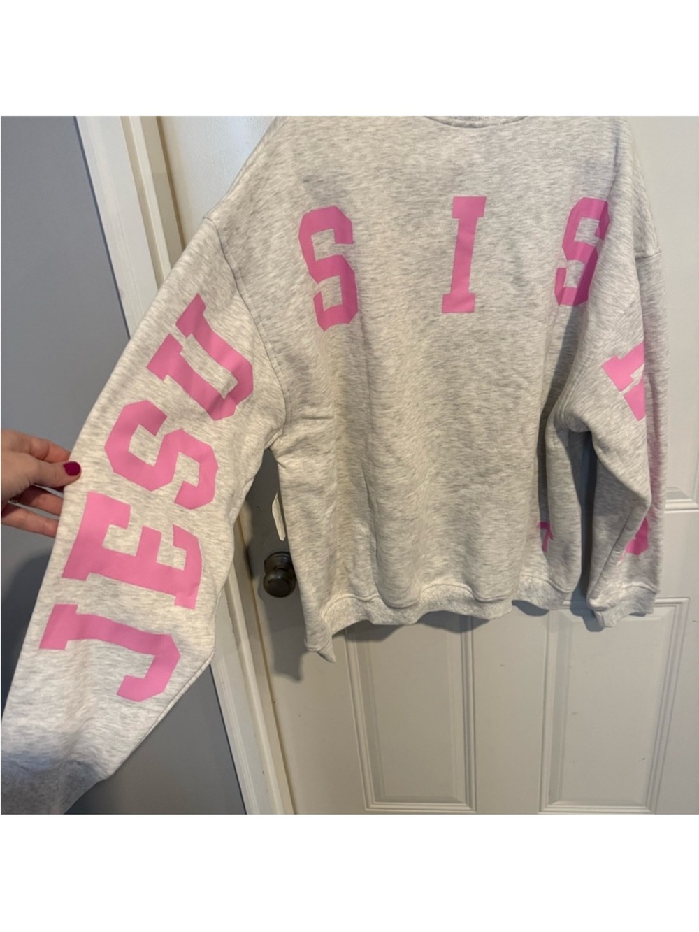 NWOT Altar’d State Jesus is King Crew Neck Sweatshirt L - Picture 2 of 9
